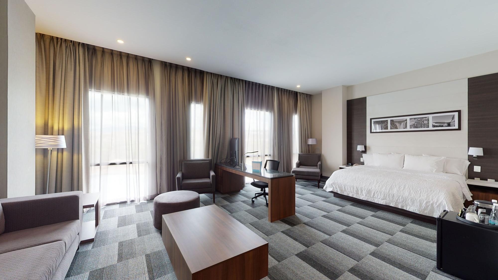Hampton Inn And Suites San Luis Potosi Slp 외부 사진