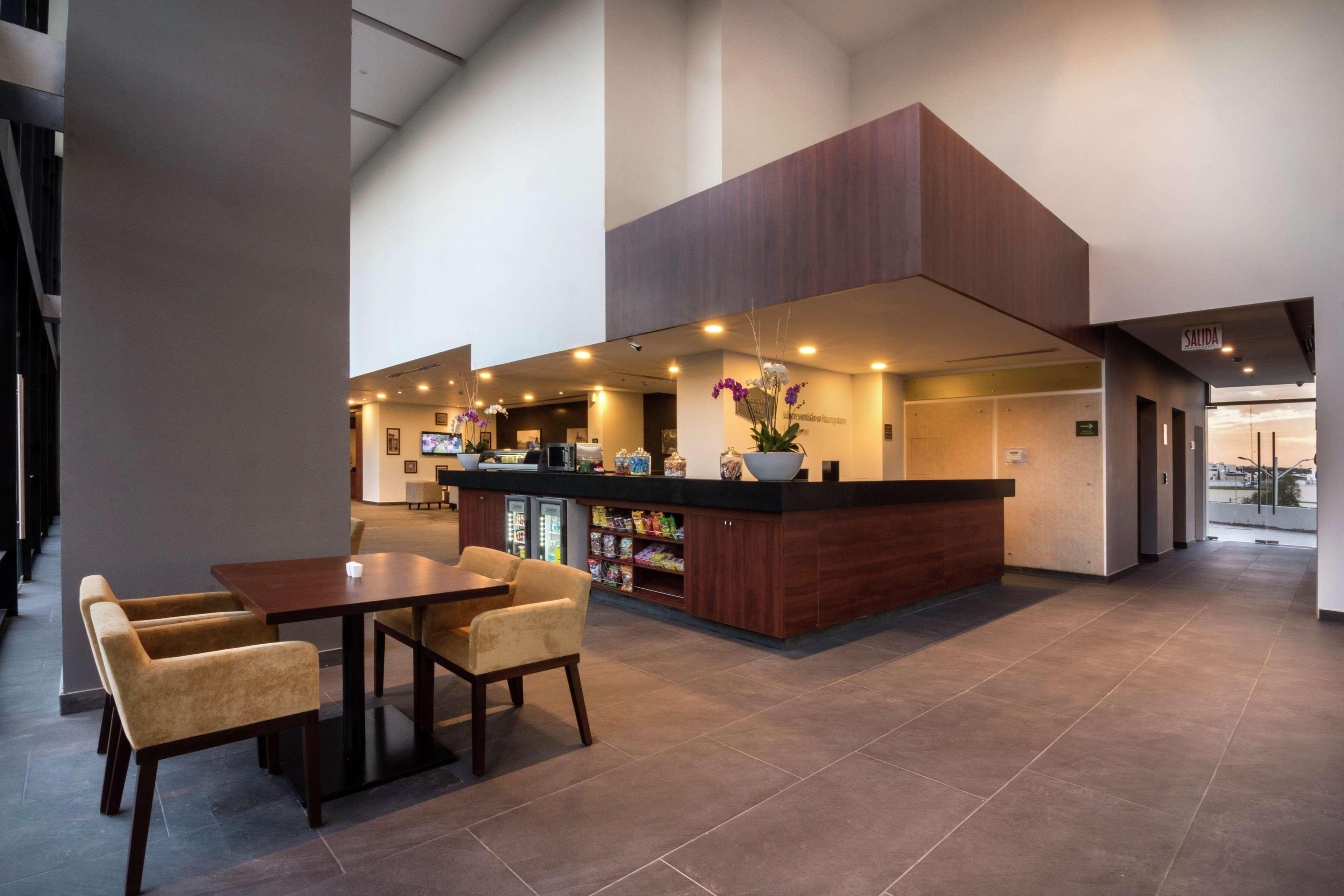 Hampton Inn And Suites San Luis Potosi Slp 외부 사진